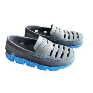 Cole Haan Men’s Gray and Blue Shoes 9